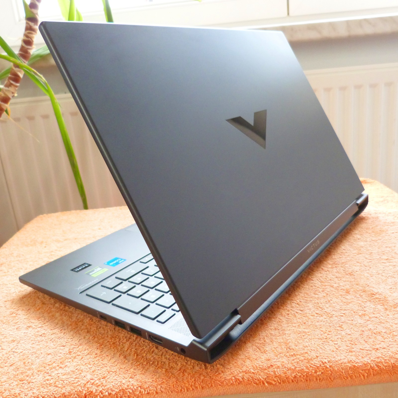 HP 16 VICTUS R 144Hz GAMING GeForce RTX 4050 L 14GEN Core i5 I SSD Windows 11