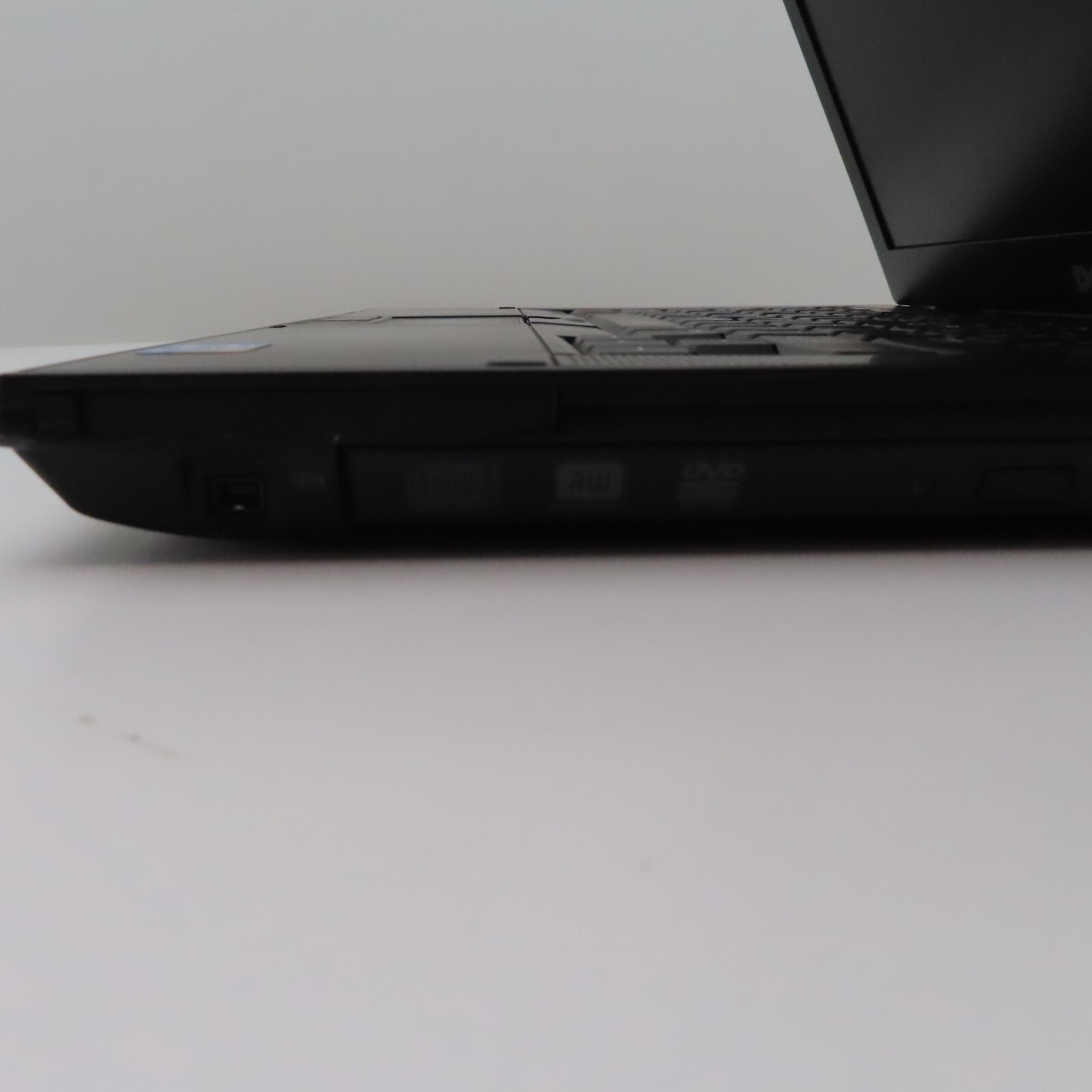 Dell Latitude E6410 Laptop Intel Core i5 2.40GHz 2 Cores 4GB DDR3 SDRAM