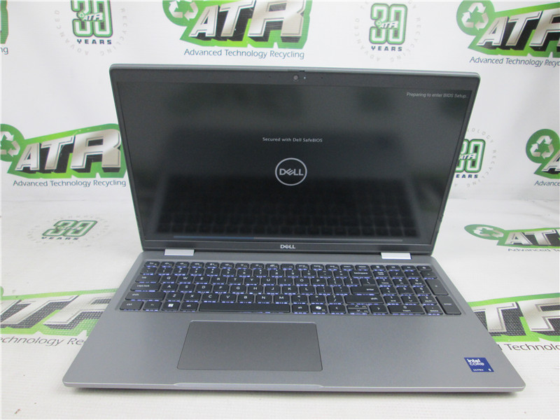 Dell Latitude 5550 Laptop Ultra 5 135U 8GB 256GB Win 11 Pro COA Used Fair