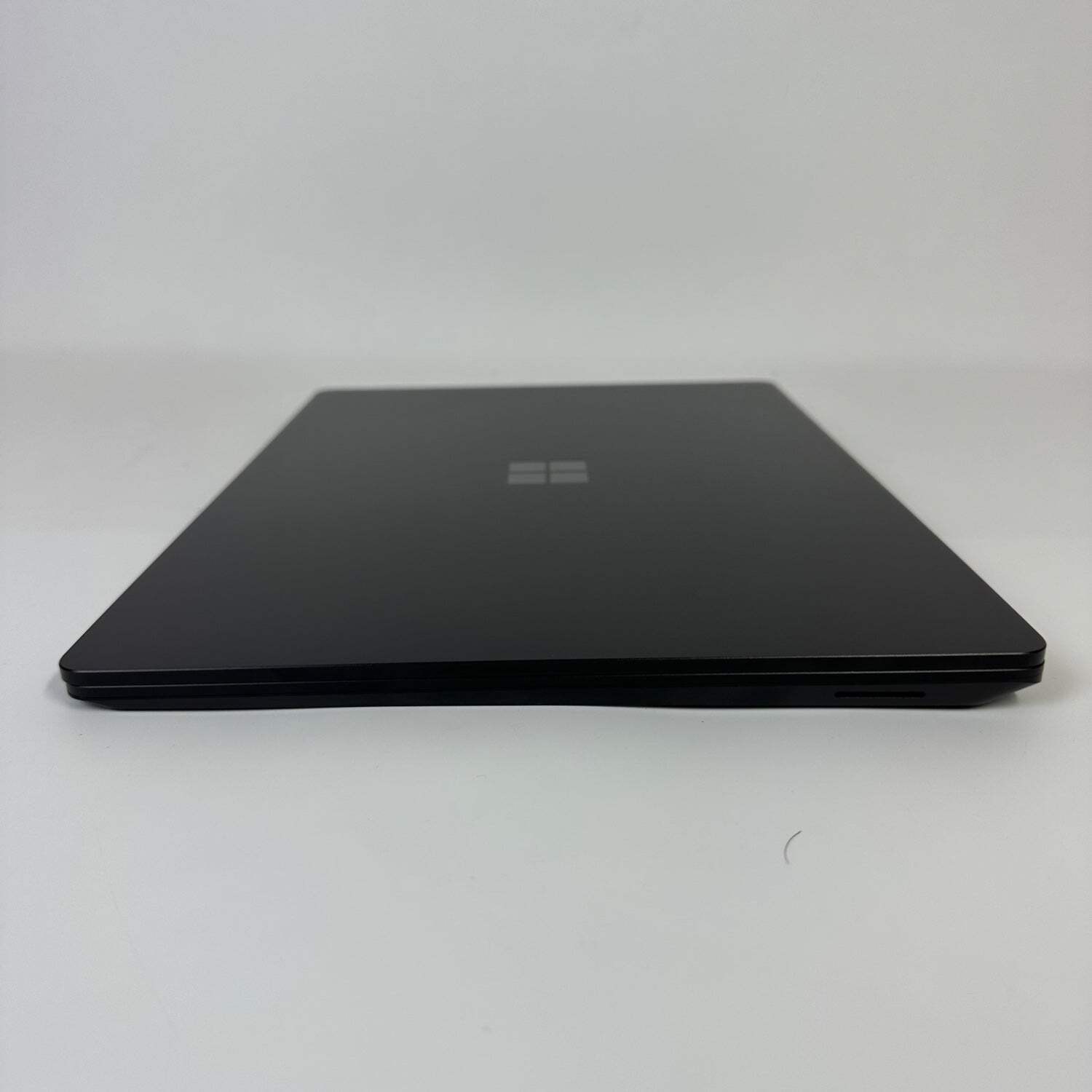 Microsoft Surface Laptop 5 1951 13.5″ i5-1235U 1.3GHz 8GB RAM 512GB SSD