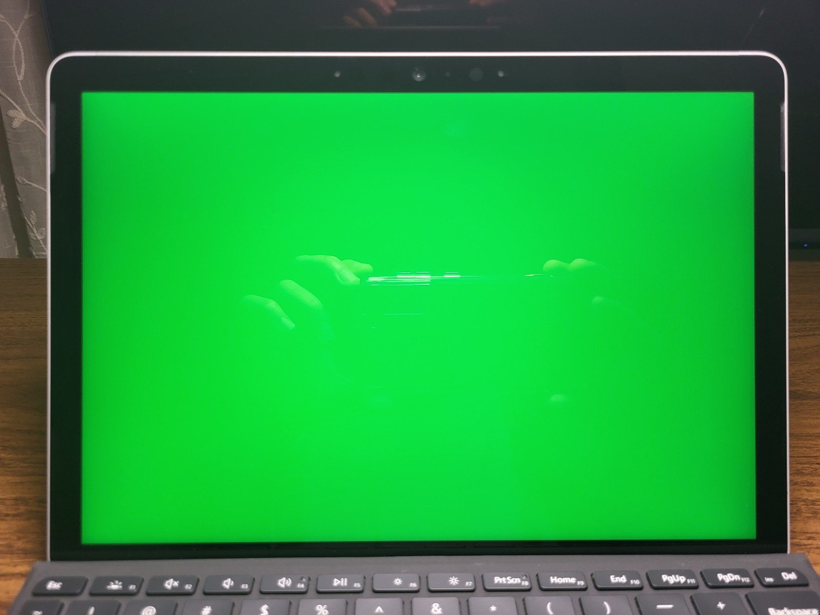 Microsoft Surface Go 4 Business N200 8GB 128GB w/ Type Cover Battery Health 96%