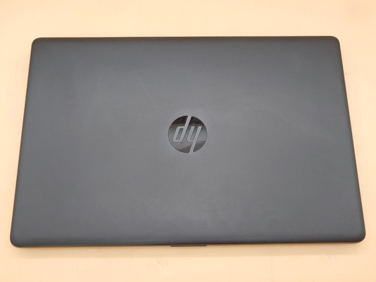 HP Laptop 17-by3613dx 17.3″ Intel i5-1035G1 8GB RAM 256GB SSD **NO OS/NO AC**