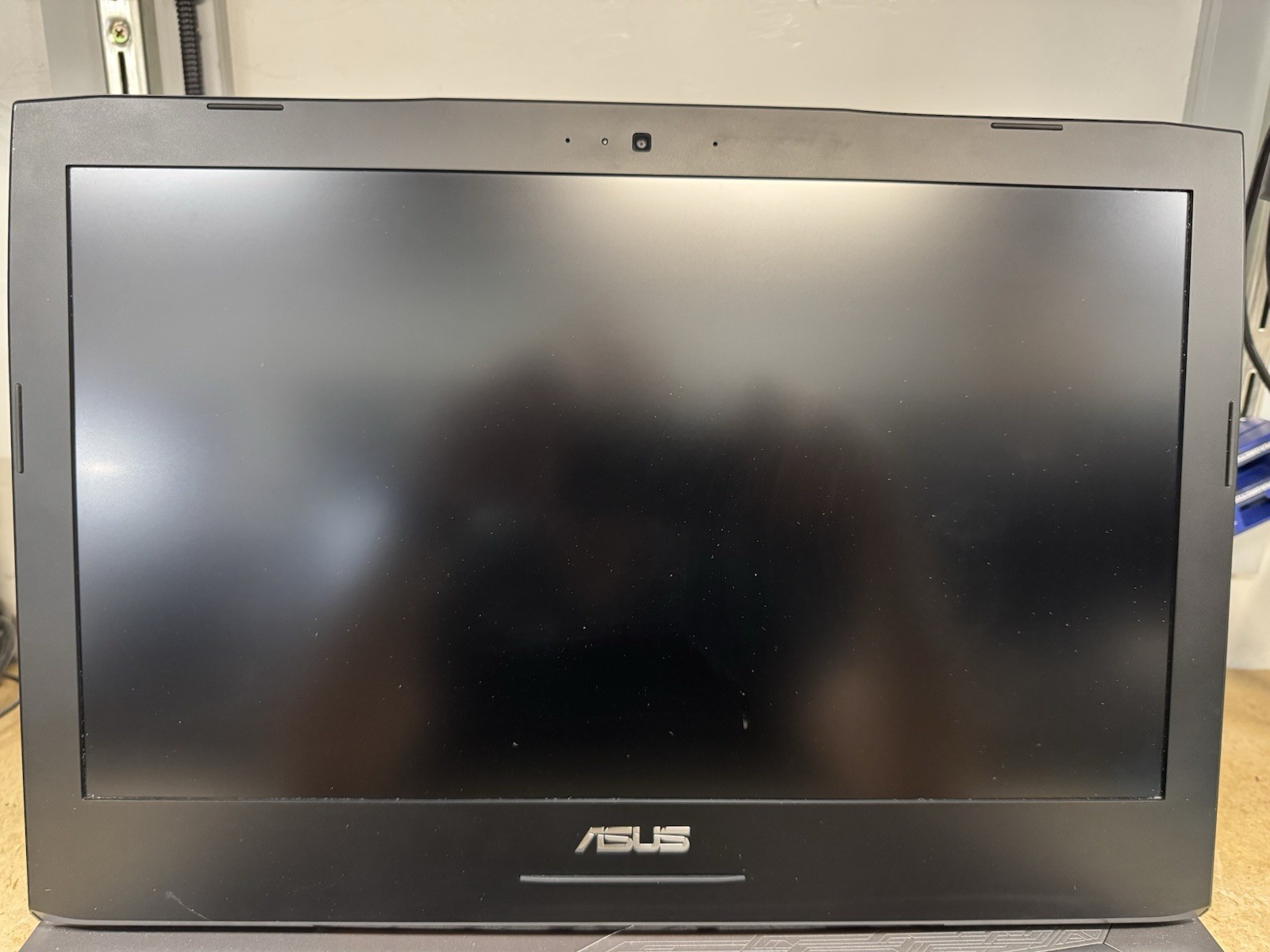 Asus G752VY-DH78K i7 6820HK GTX 980M 17.3″ IPS Laptop BAD FOR PARTS REPAIR