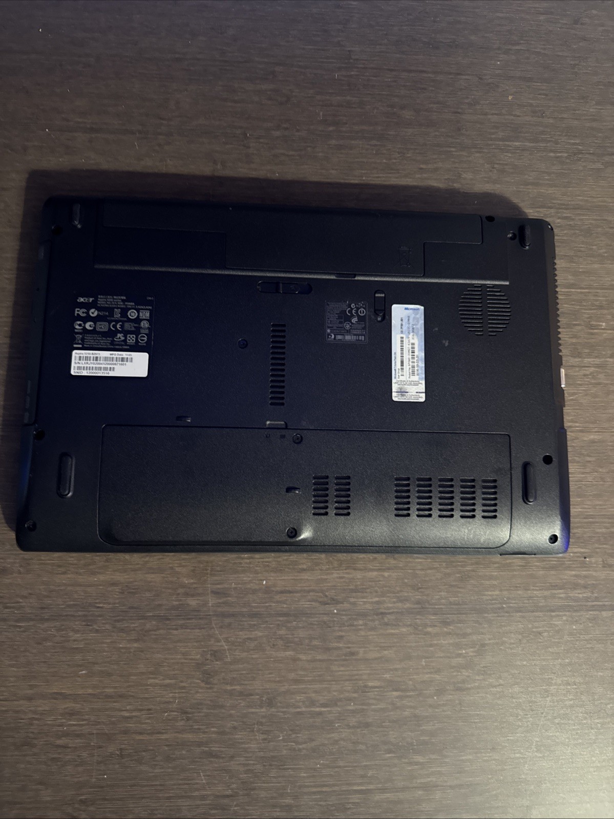 Acer Aspire 5250-BZ873 Laptop UNTESTED AS IS