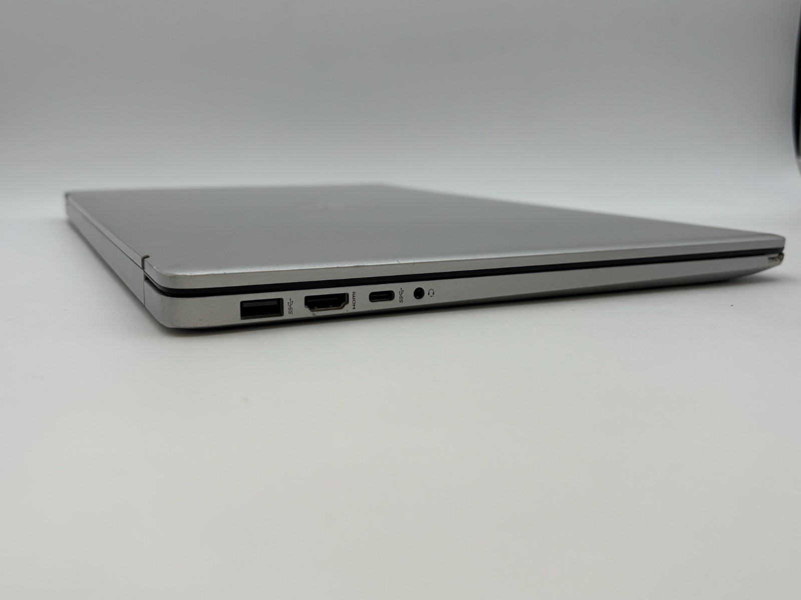 HP Laptop 17-cn2983dx 17.3″ 256 GB SSD 8 GB RAM i3-1215U Windows 11 Home