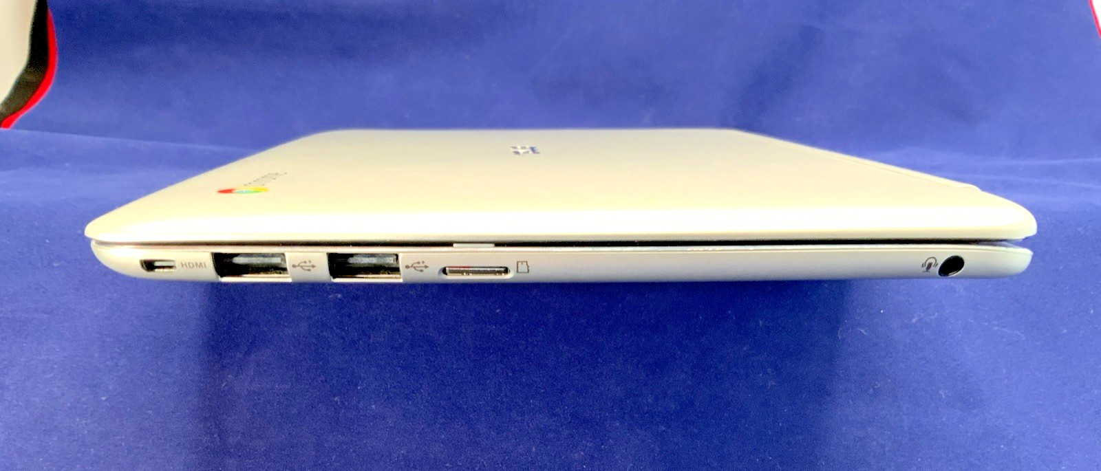 ASUS Chromebook Flip C100PA 10” Touch 4GB 16GB w/ 64GB SD Card & Charger – Mint
