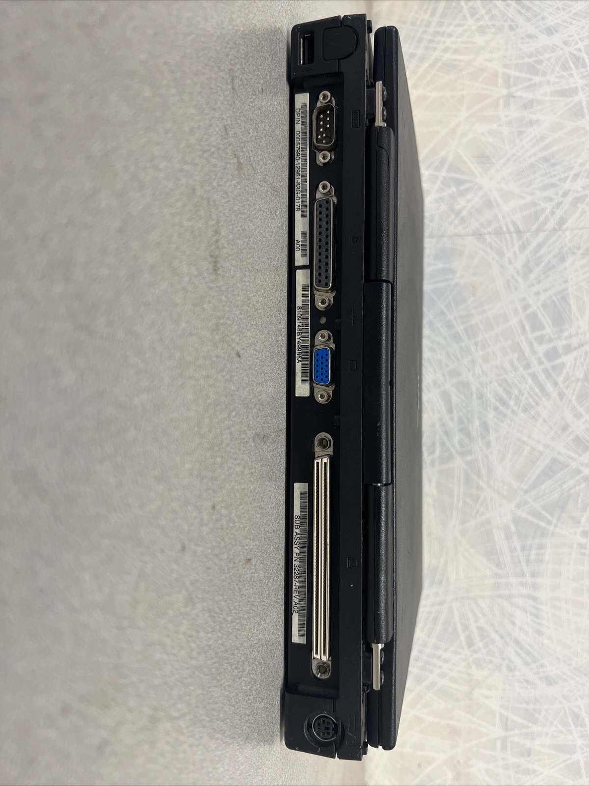 Dell Inspiron 3000 Laptop – Pentium – 256MB RAM – NO HDD – BAD BATT – READ