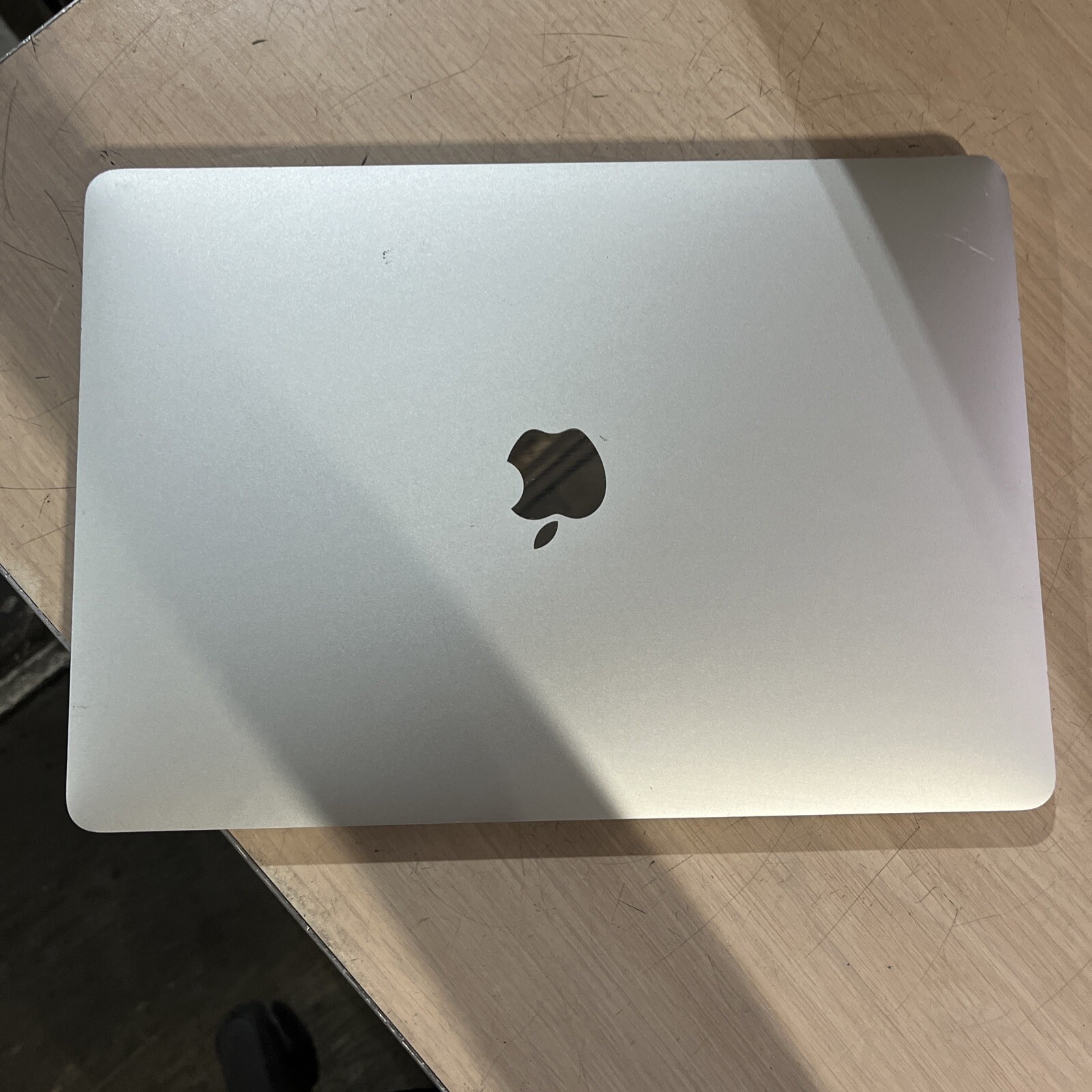 APPLE MACBOOK PRO 13″ MID-2017 CORE I5-7360U 2.3GHZ 8GB RAM NO HD “