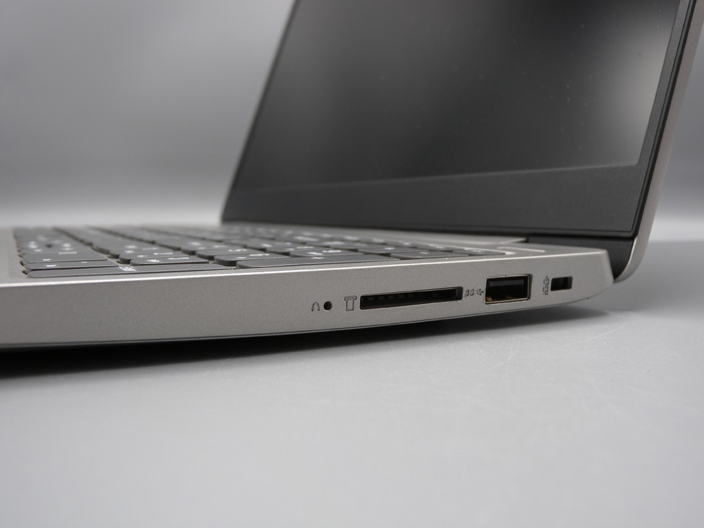 Lenovo Ideapad 330S-15ARR Ryzen 5 2500U 8GB RAM – Not working – For parts