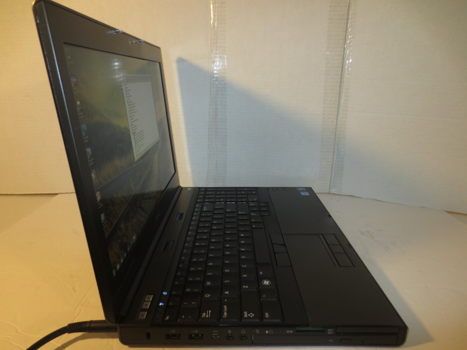 DELL PRECISON M4600 15.6″ CORE i7-2620M 2.7GHz 8GB RAM 500GB HDD WIN 7 OFF 13