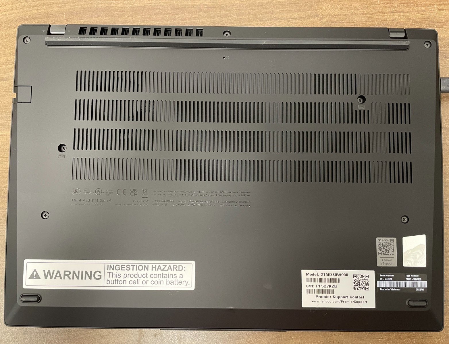 Lenovo ThinkPad T14 Gen 5 | 14″ Ryzen PRO 8540U Radeon 740M 16GB 1TB Win 11 Pro