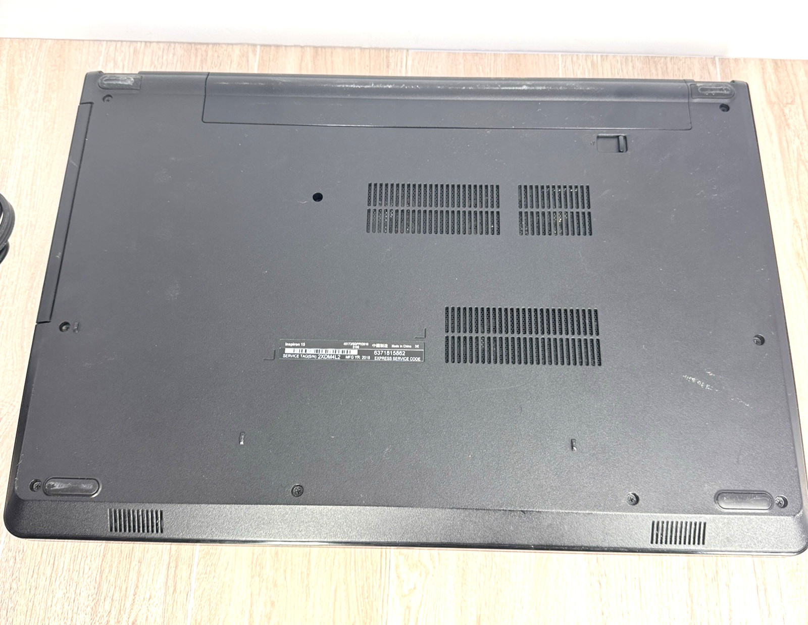 Dell Inspiron 15 3558 Laptop 15.6 i3 5th Gen 1TB Windows 10 Charger READ