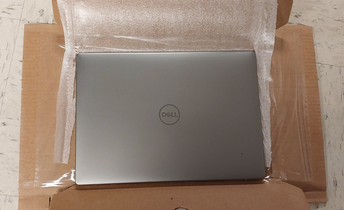 Dell Latitude 5455 14 in Snapdragon X Plus 16GB RAM 256GB SSD W11 Pro FHD