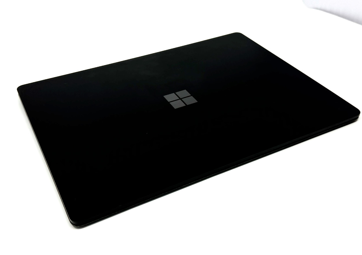 Microsoft Surface Laptop 2 i7 1.9-4.2GHz 16GB RAM 512GB SSD Win 11 Pro Grade A