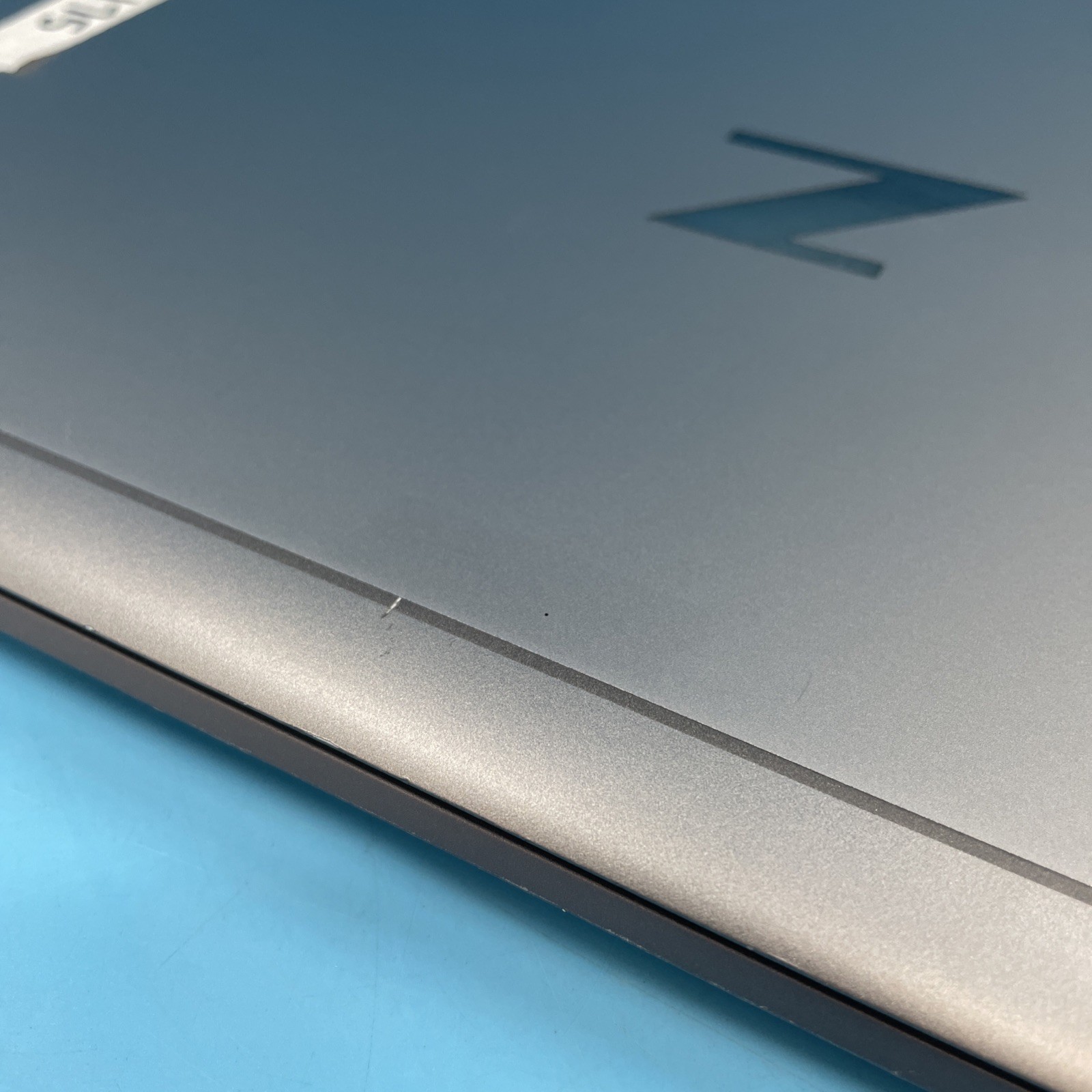 HP ZBook Firefly G8 | i7-1185G7 | 16GB RAM | 512GB SSD | WIN 11 PRO | 72% BATT