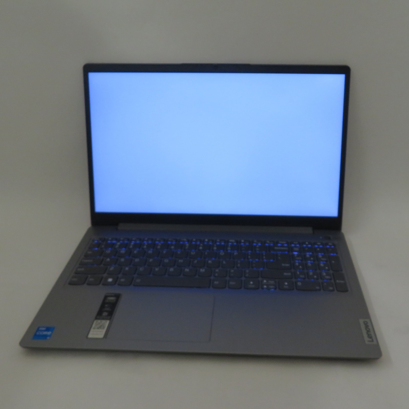 Lenovo IdeaPad Slim 3 15IAU7 i5 1235U 1.3GHz 8GB RAM 256GB Windows 11