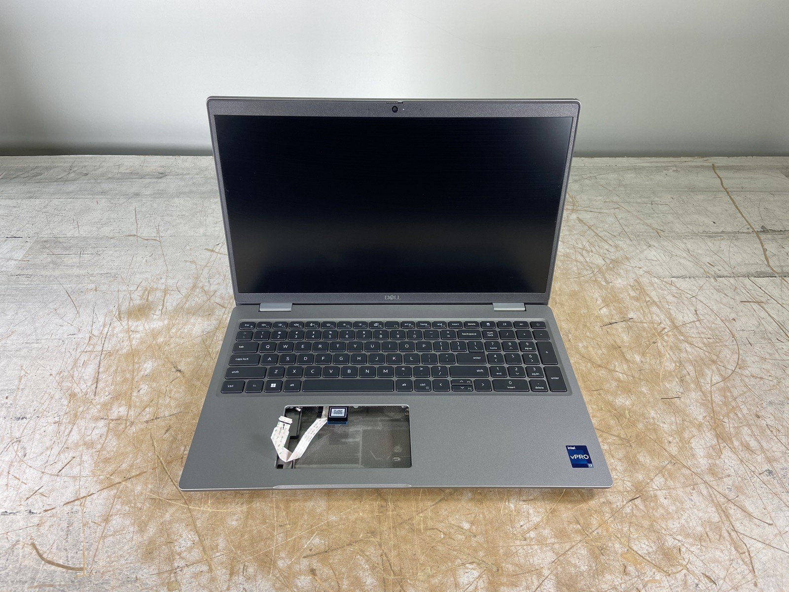 DELL LATITUDE 5530 i7-1265U @ 1.30GHz, 8GB RAM, NO HDD/OS – (FOR PARTS)
