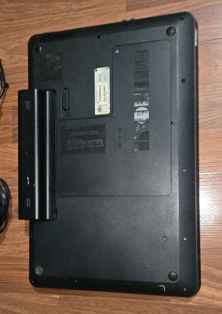 FOR REPAIR HP Pavilion Laptop g7-1150us Intel Core i3 M370 2.4GHz 4GB RAM 17.3″