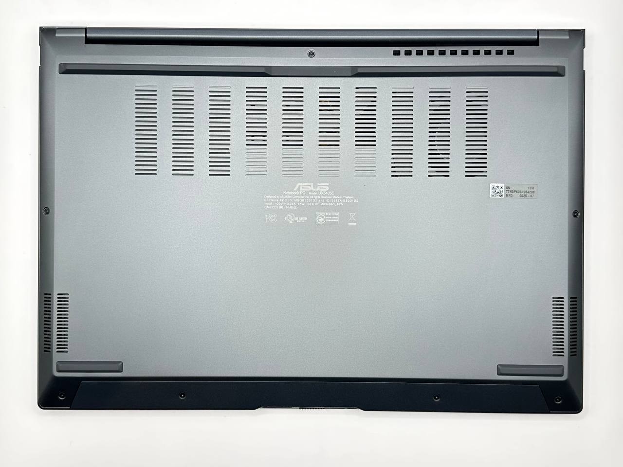 ASUS ZenBook 14″ OLED Touch UX3405 – Ultra 9 285H/ 32GB RAM/ 1TB SSD **GOOD**