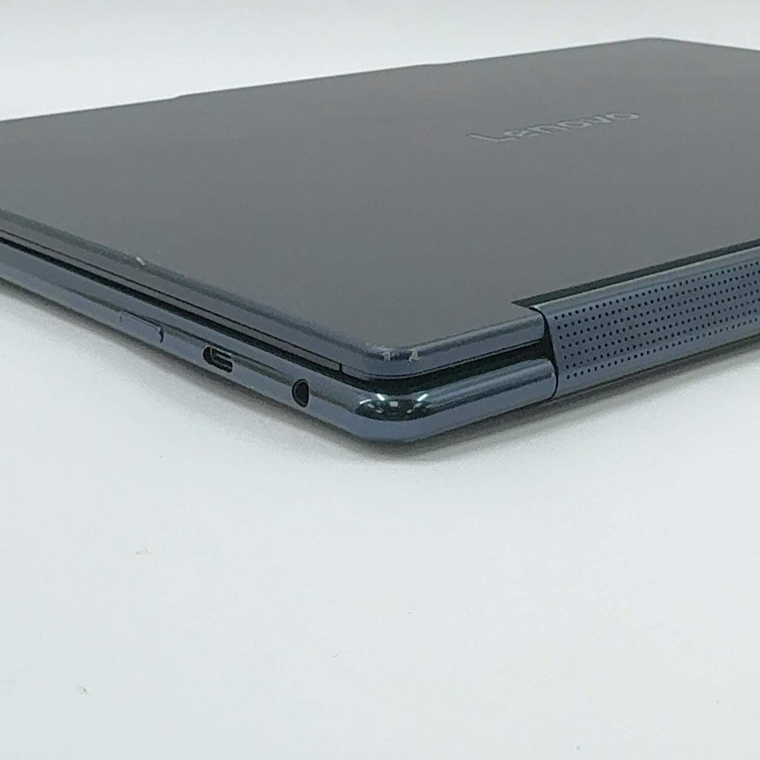 Lenovo YOGA 9 2-in-1 14ILL10 14″ Core Ultra 7 258V 2.2GHz 32GB RAM 1TB SSD