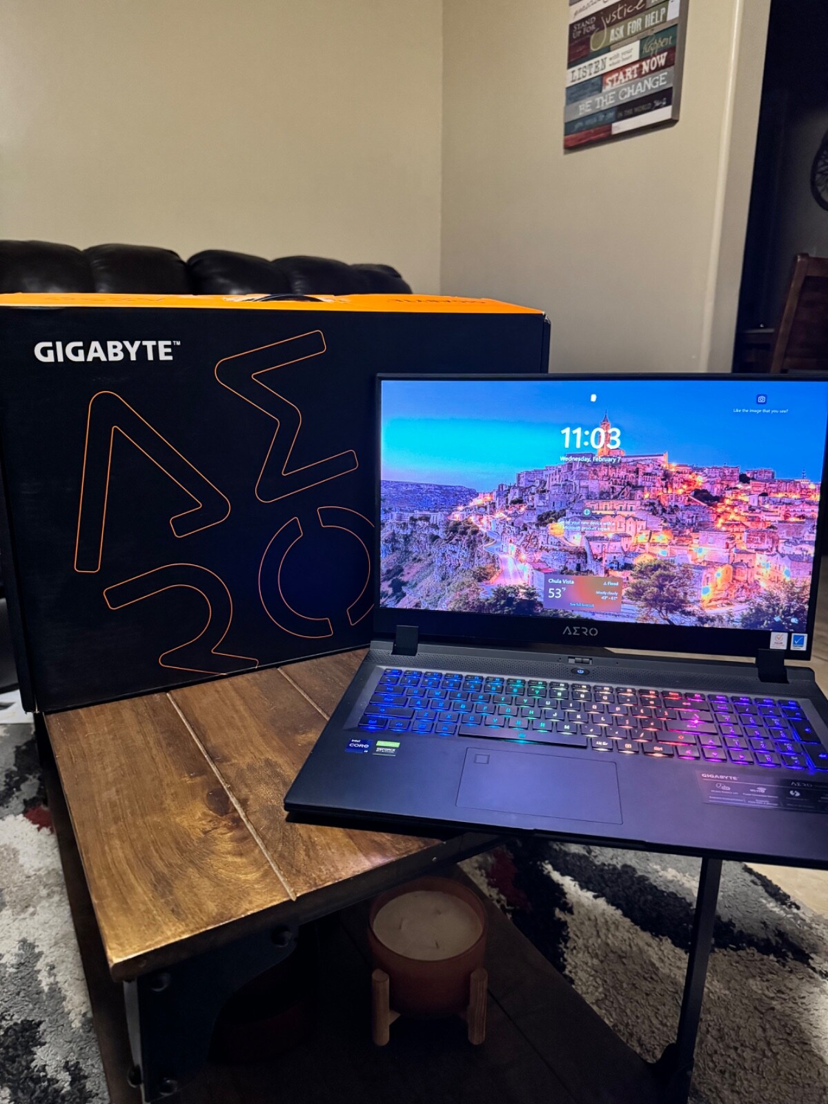 GIGABYTE Aero 17 HDR YD Intel Core i9 with RTX 3080