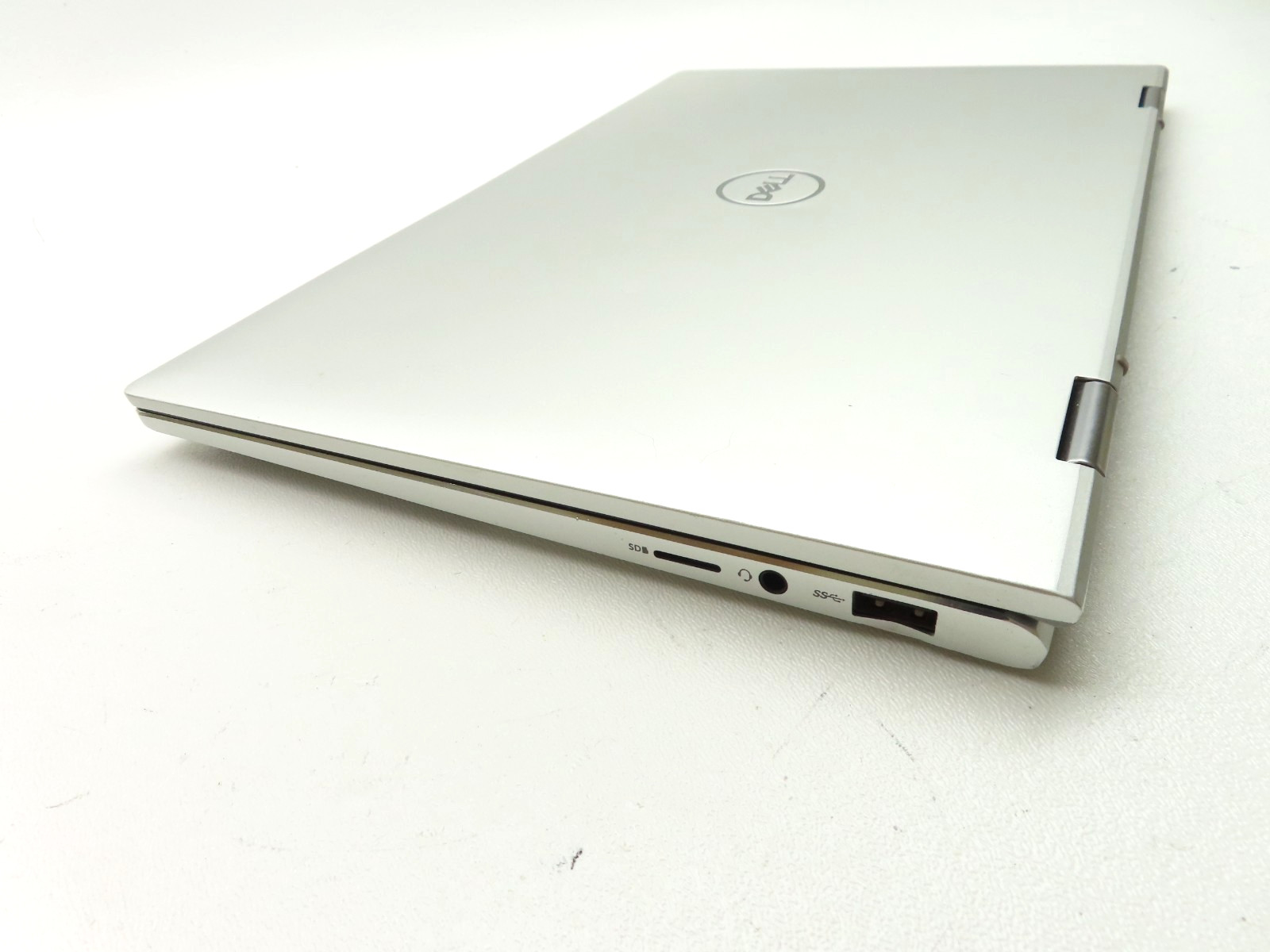 Dell Inspiron 7306 2-in-1 13.3″ Intel i5-1135G7 2.4GHz 8GB RAM 512GB SSD