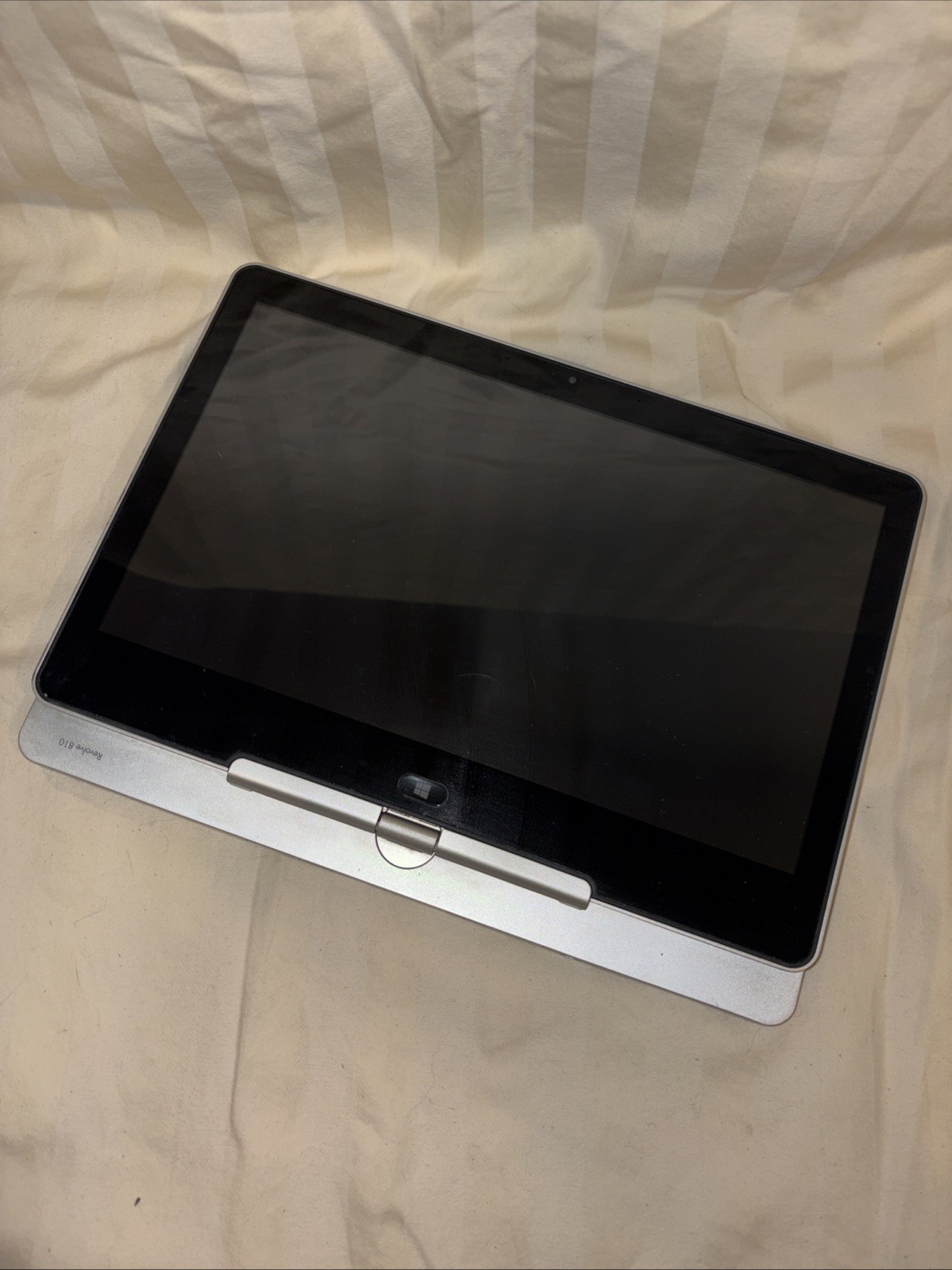 HP EliteBook Revolve 810 G3 – 11.6″ HD, 2.2GHz i5, 4GB RAM, 128GB SSD