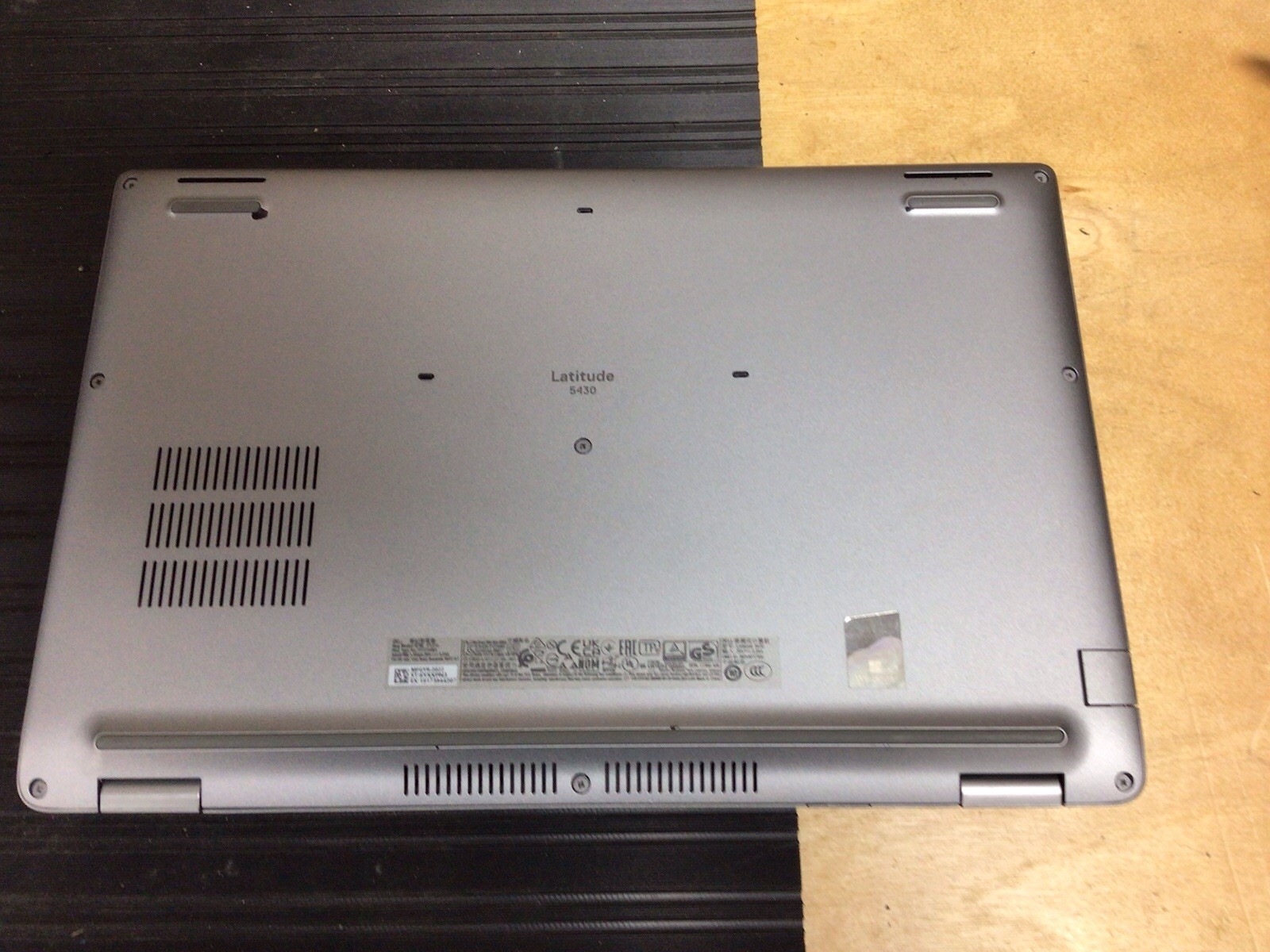 Dell Latitude 5430 14″ FHD i7-1255U 1.7GHz 256GB SSD 16GB RAM W11P