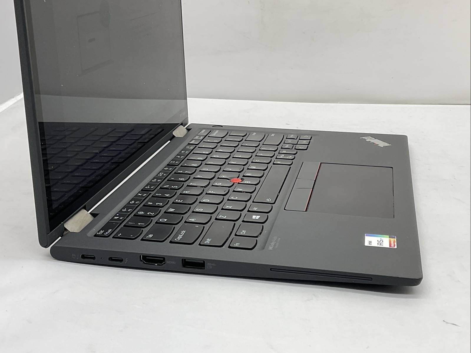 Lenovo ThinkPad X13 Yoga Gen 2 – i5-1135G7 – 8GB, 256GB, Touch, Windows 11 + ADP