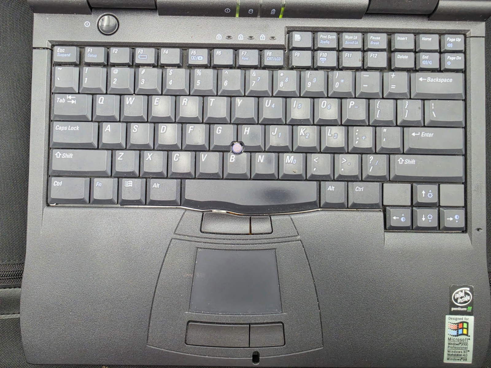 Dell Latitude CPx P3 500Mhz, 384Mb RAM, Win XP, Network Card, Case And Charger!