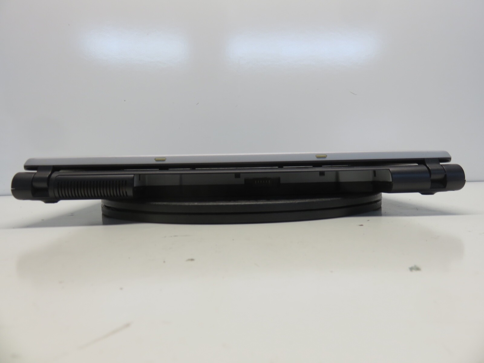 Sony Vaio VGN-FS740 PCG-702L Pentium M 740 1730MHz 512 MB NO HDD No Batt