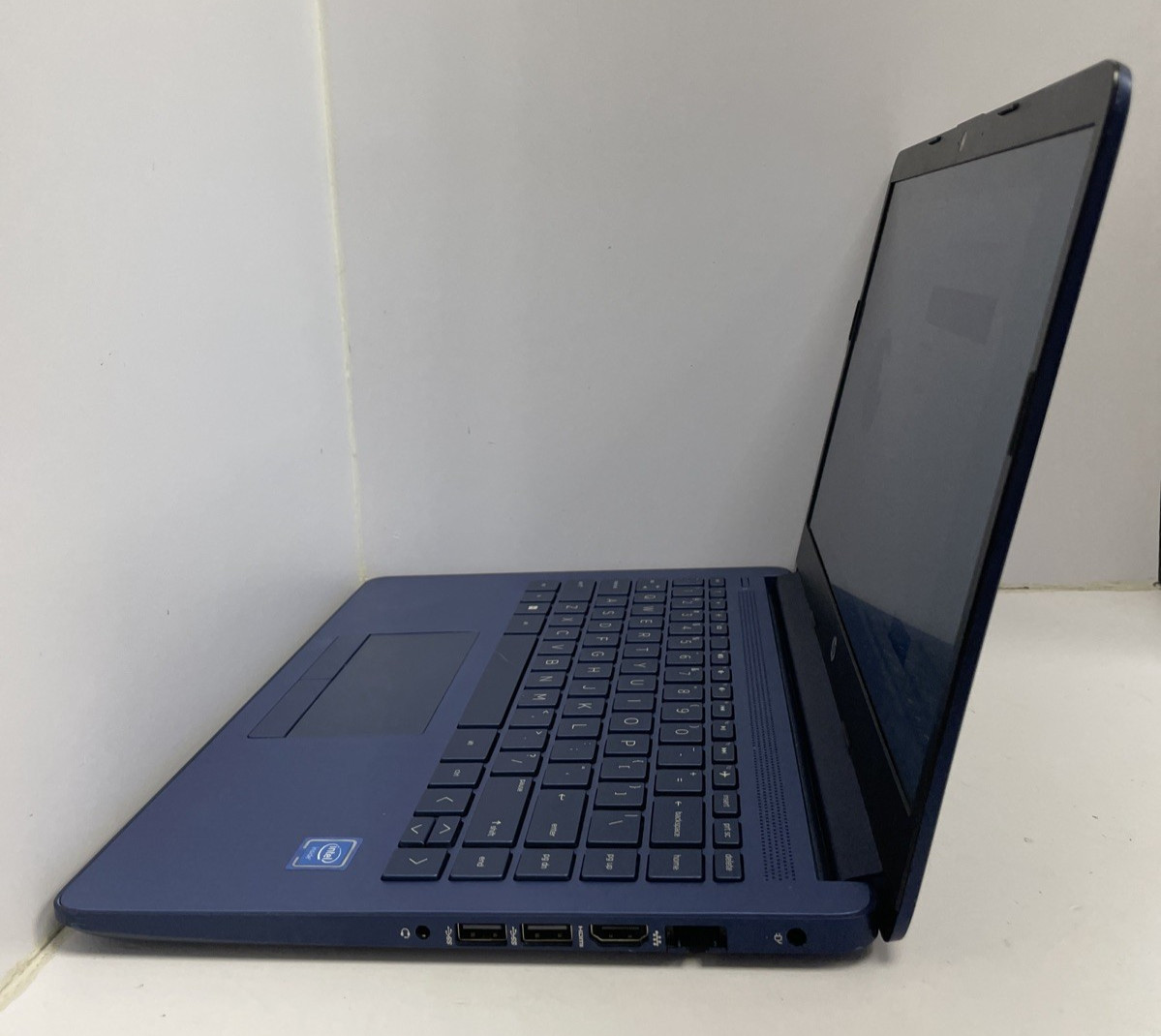 Hp Laptop 14-cf2111wm with Charger