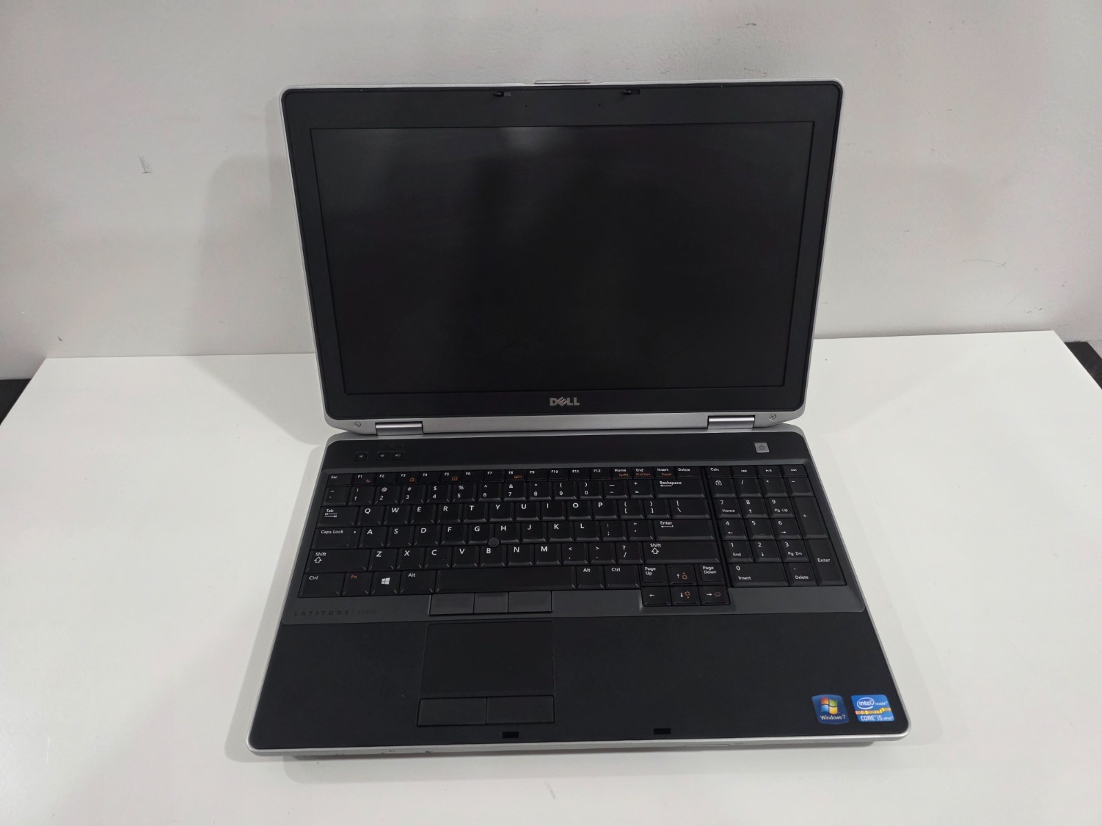 Dell Latitude E6530 Intel i5-3340M 4GB NA