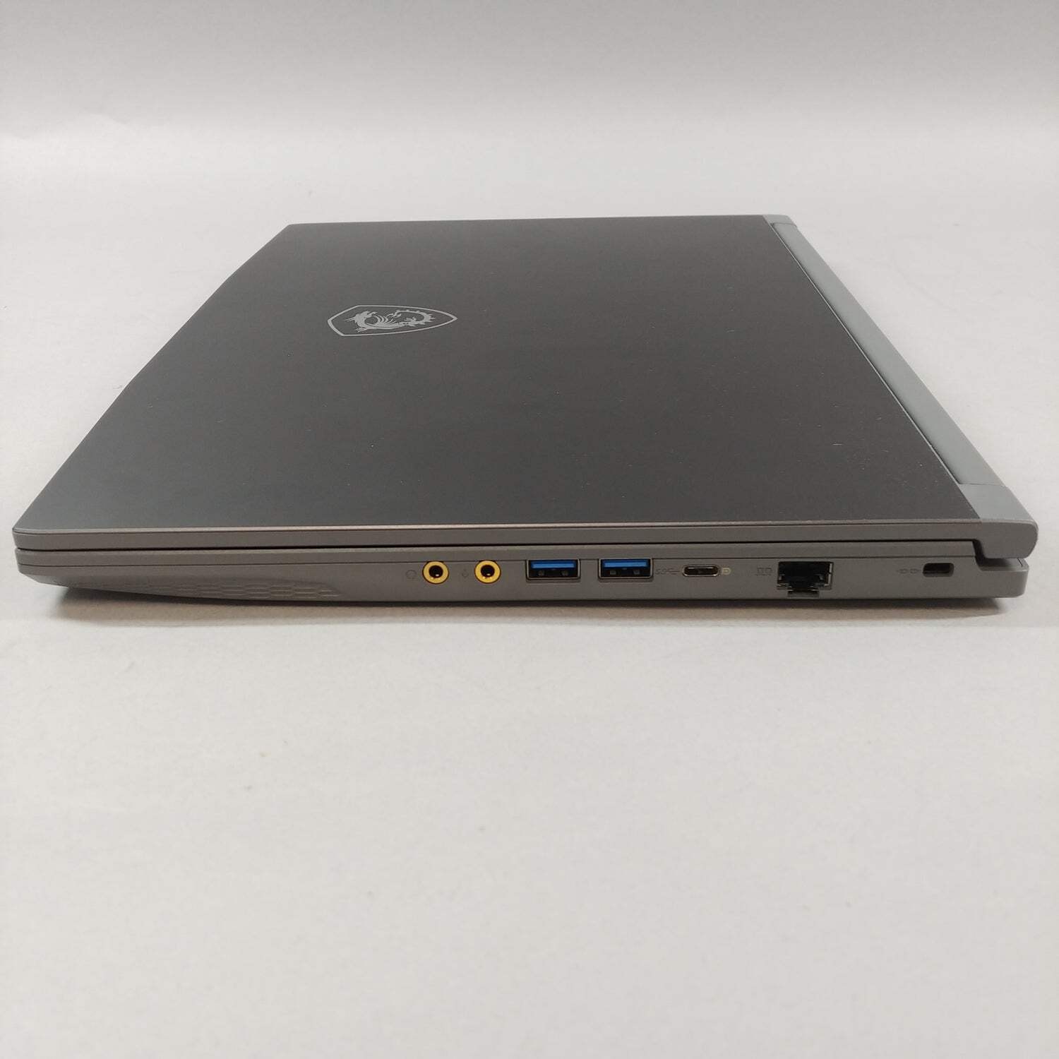 MSI Thin 15 B13UC 15.6″ i5-13420H 2.1GHz 16GB RAM 512GB SSD GeForce RTX 3050