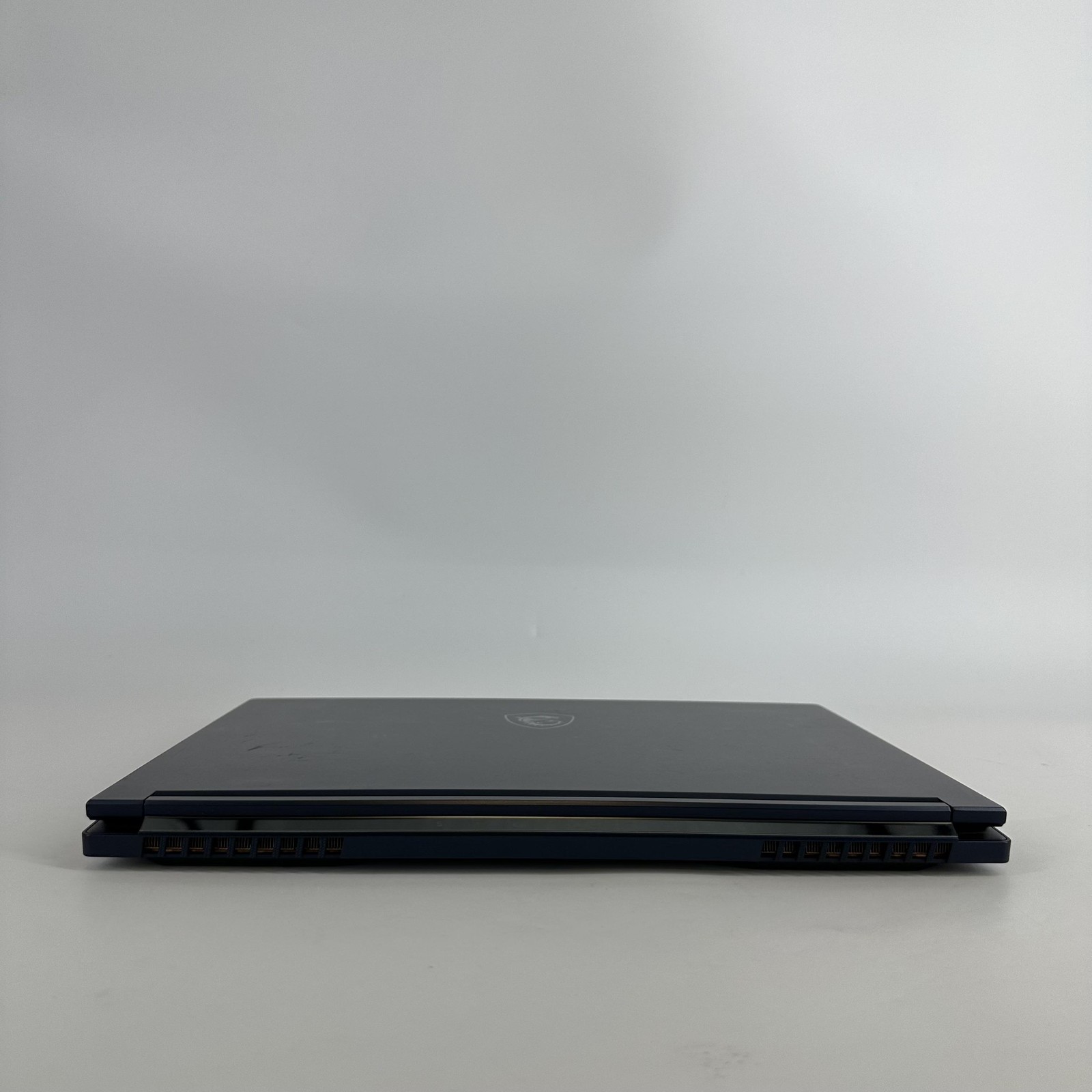 MSI Stealth 16 AI Studio UHD+ 2.5 GHz Ultra 9 185H 64GB 2TB SSD NVIDIA RTX 4090