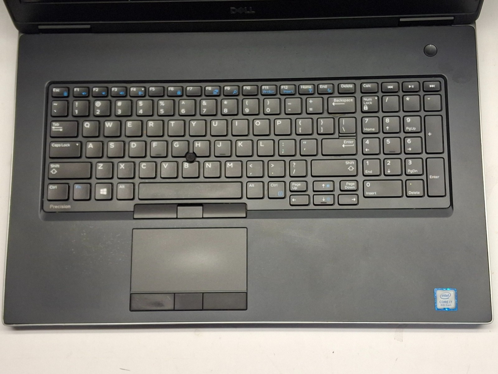 Dell Precision 7730 17.3″ FHD i7-8850H 32GB DDR4 256GB SSD Quadro P3200 Win11P