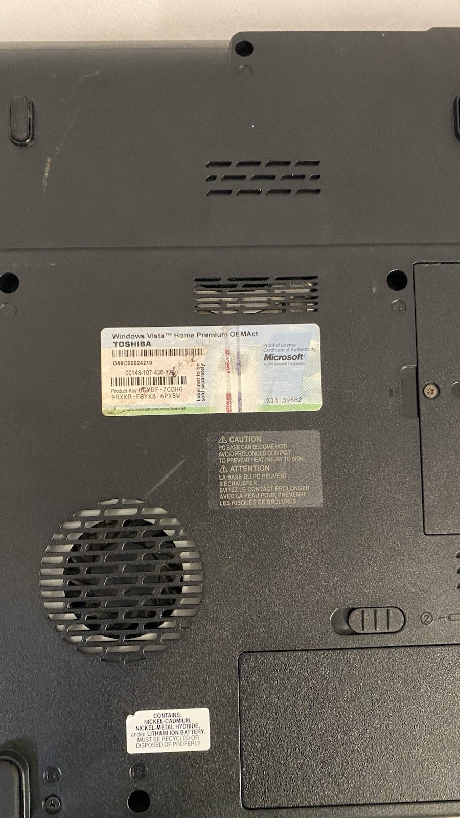 Toshiba Satellite L305D-S5934 AMD Turion X2 RM-70 2GHz 1 GB NO CHARGER. Works!