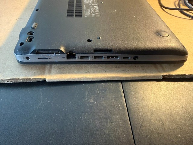HP ProBook 650 G2 i7-6820HQ 256GB SSD 8GB RAM (No Charger Included)