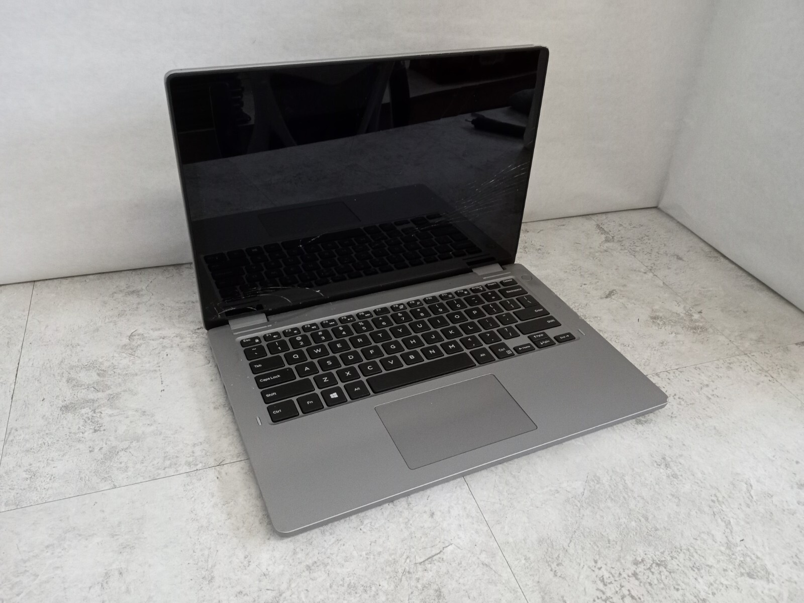 Dell Latitude 3310 13.3″ FHD 2in1 – Pentium 5405U – READ – CRACKED GLASS -RR