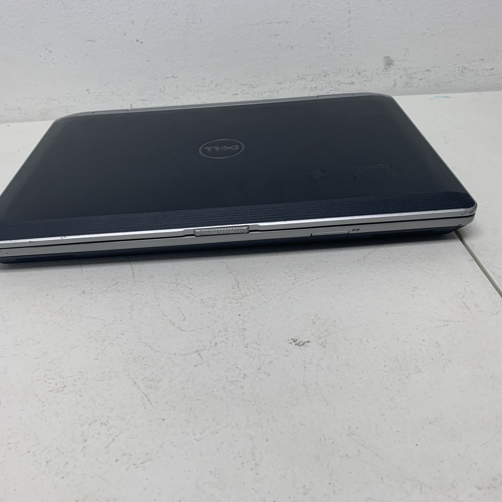 Dell Latitude E6430 Intel Core i5-3210M 2.50 GHz 4GB RAM 320 GB HHD WIN 10 pro