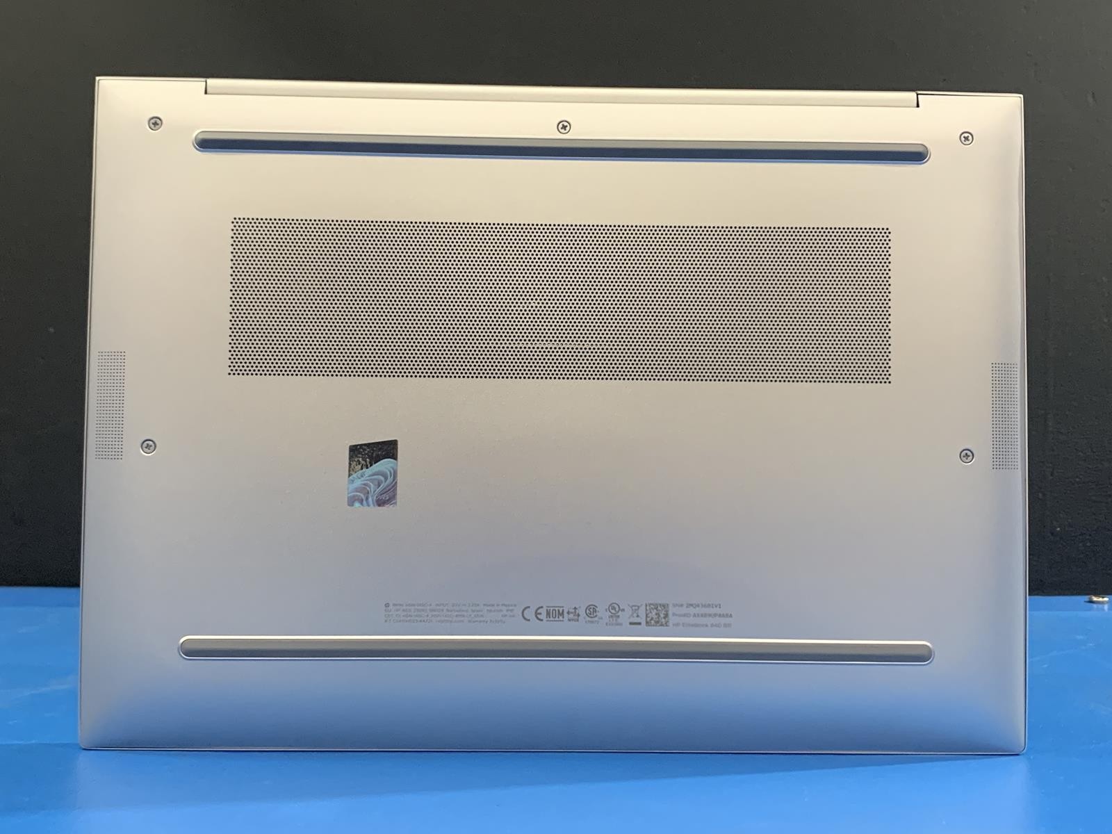 HP 840 G11 Ultra 5 135H 3.19GHz 16GB DDR5 512GB SSD Poly Studio NO OS