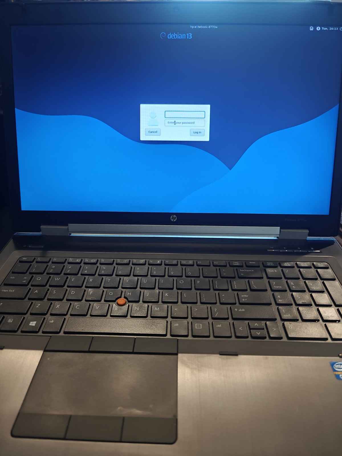 HP EliteBook 8770w 17″ Laptop i7-3630QM 20GB 1600×900 256GB Debian 13 Webcam