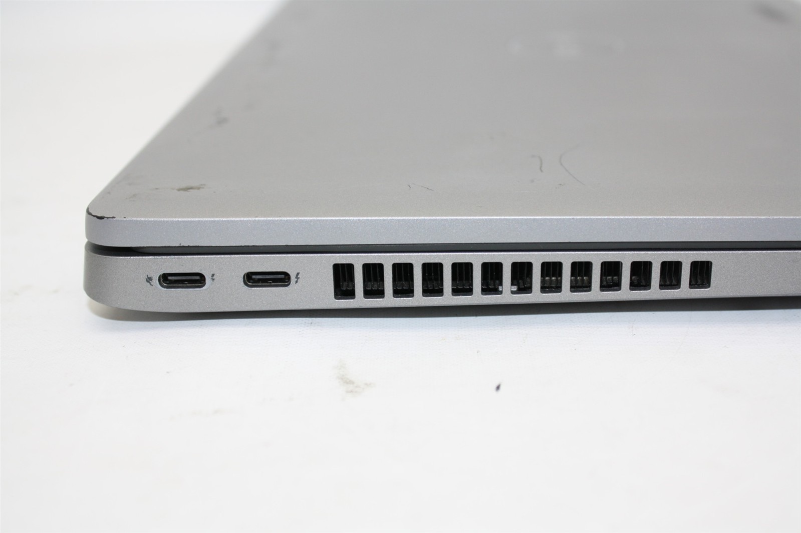 14″Dell Latitude 5420 i5-1145G7 2.60GHz RAM 16GB NVMe 512GB/Charger inc
