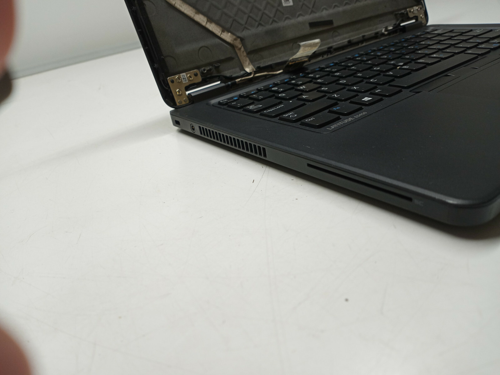Dell Laptop NO Screen,Back Cover,Battery,HDD,Ram,CPU FOR PARTS