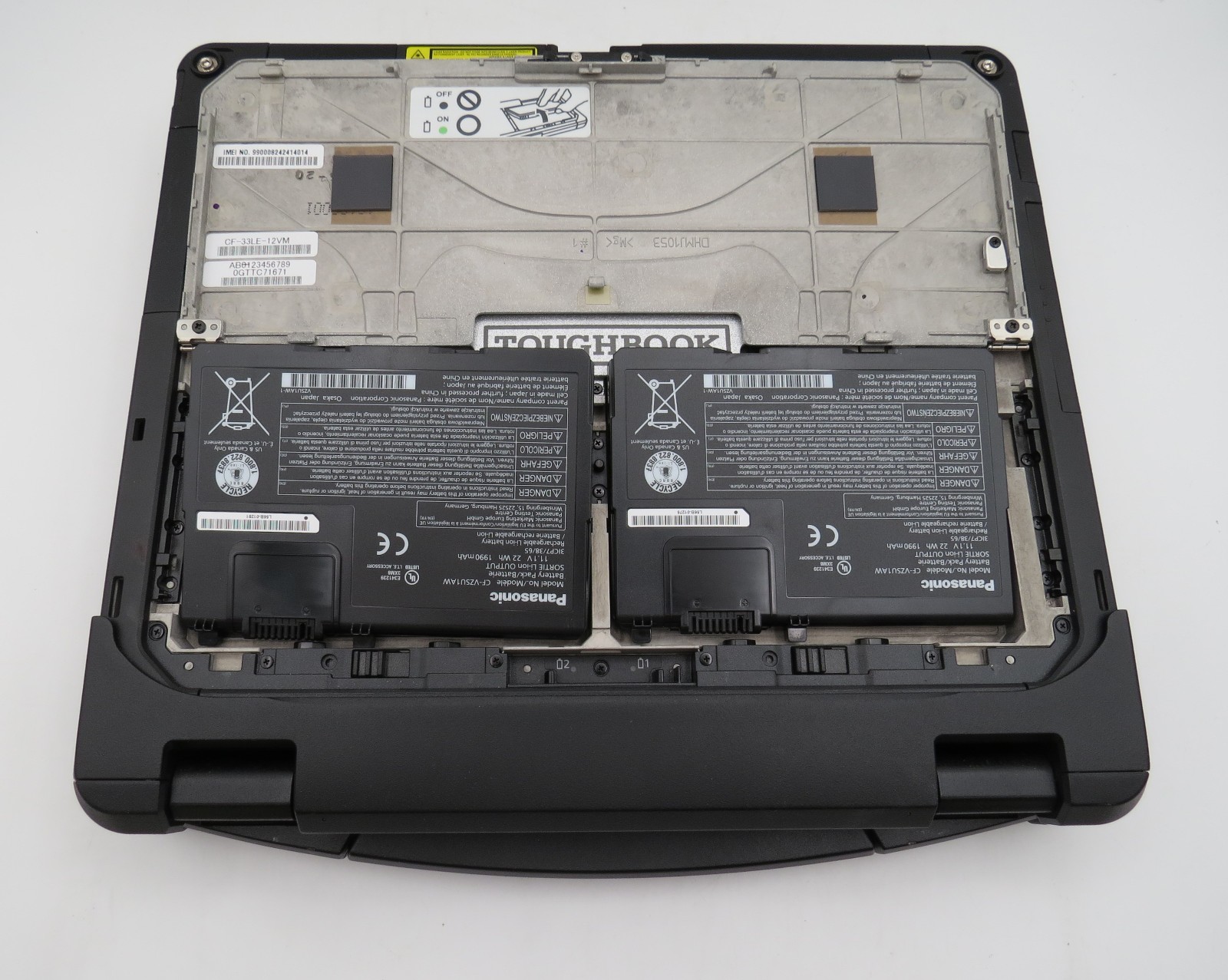 Panasonic CF-33 Toughbook i7-7600U@2.8 | 16/256GB SSD | 12″ Touch | No OS/AC