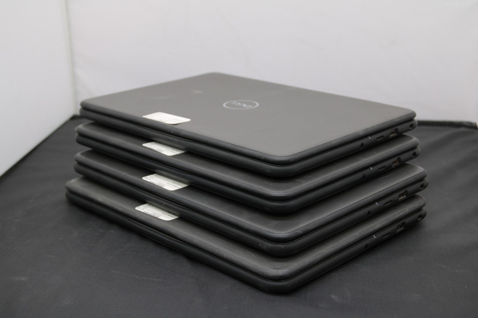 Dell Latitude 3310 – i3-8145U – 8GB, 128GB, Windows 11, 13.3″ +ADP – Lot of 4