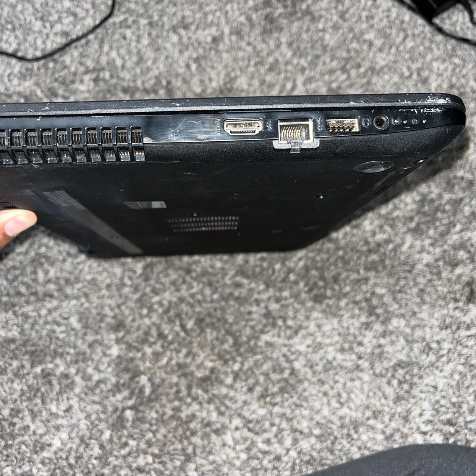 hp pavilion 15 laptop AMD A4 1.5GHz 4GB 500GB Windows 10 Home Needs Battery