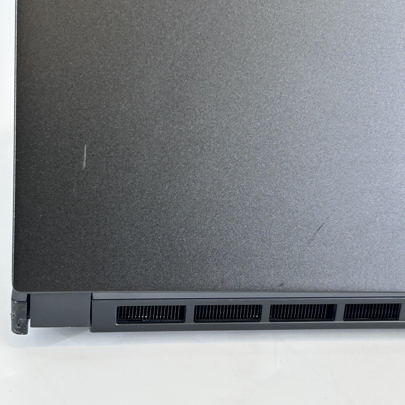 MSI Stealth GS66 15.6 239Hz 2K 2.9 GHz i9-12900H 64GB 1TB SSD RTX 3080 Very Good