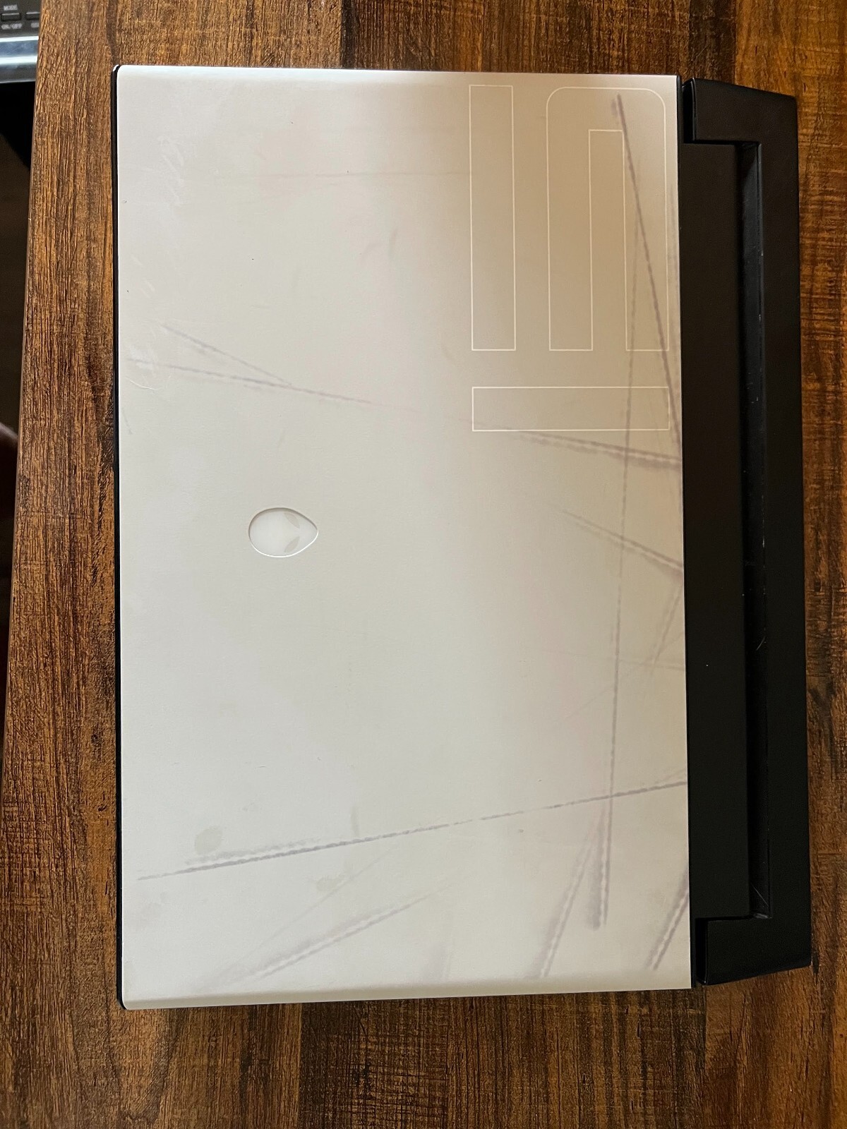Dell Alienware M15 R2 – Intel I7 9th Gen, RTX 2060, 16GB Ram, 1TB SSD