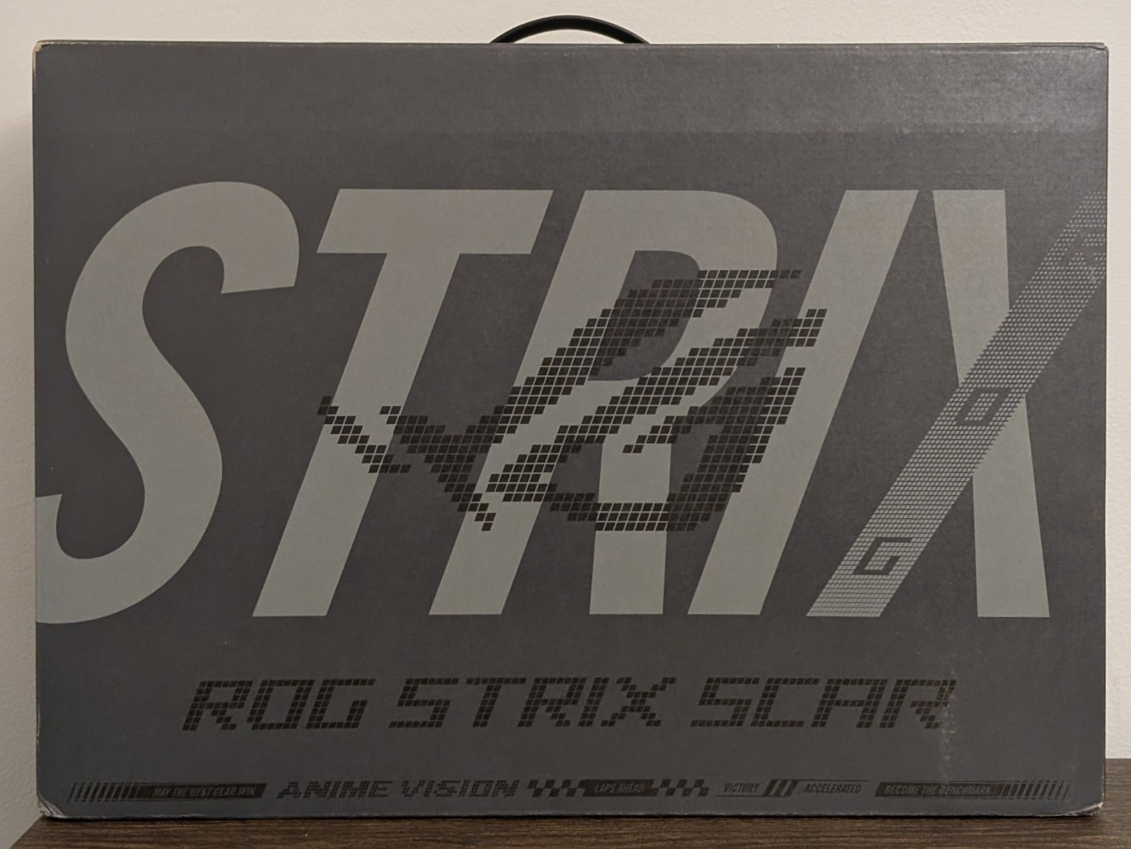 ASUS ROG Strix SCAR 18″ 2.5K 240Hz (Core Ultra 9 275HX, 32GB/1TB, RTX 5070 Ti)